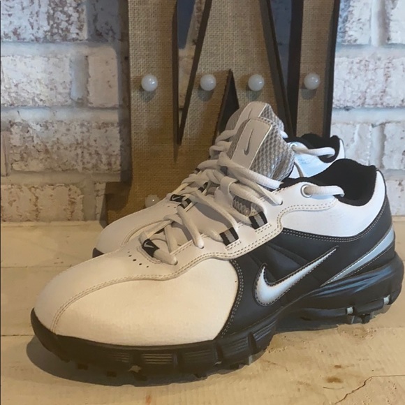 Nike Other - Nike golf shoes size 8.5 like new